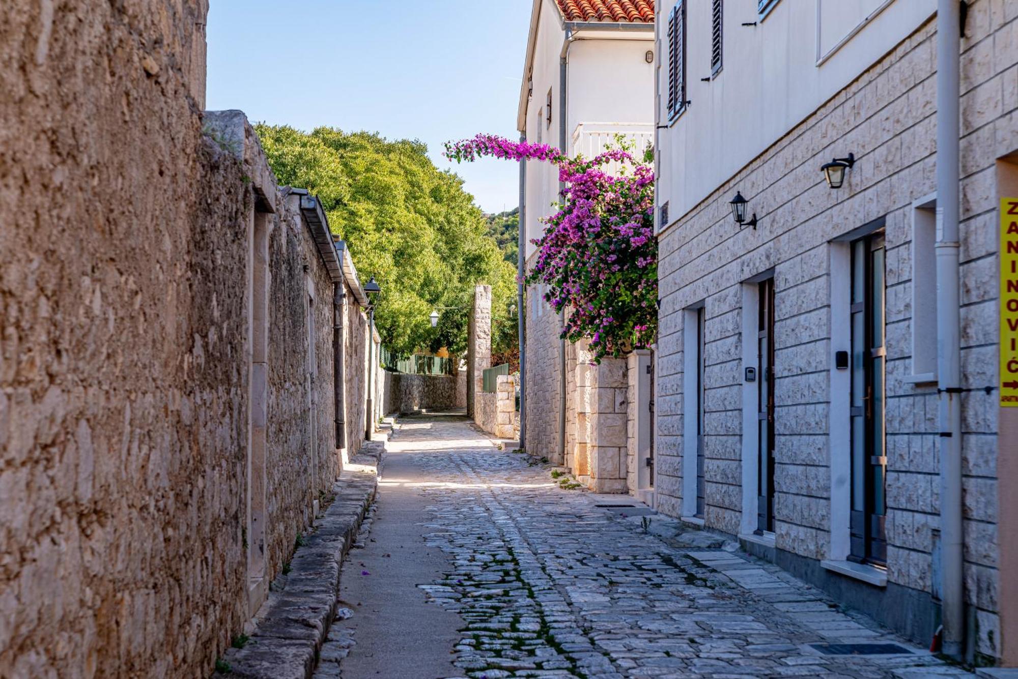 Apartments Barcot Hvar Town Exterior photo